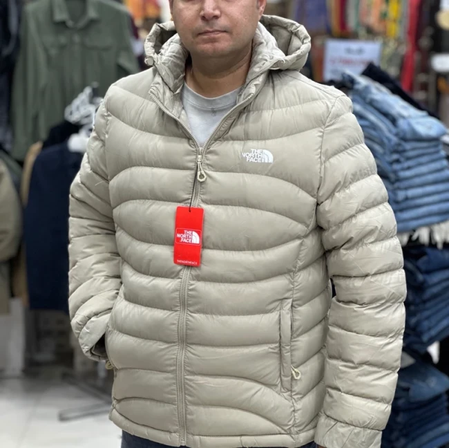 کاپشن شمعی سبک و گرم برند نورث فیس