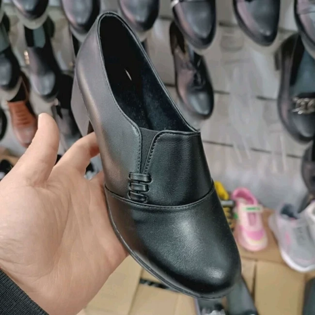 کفش زنانه دخترانه مدل صبا رنگ مشکی