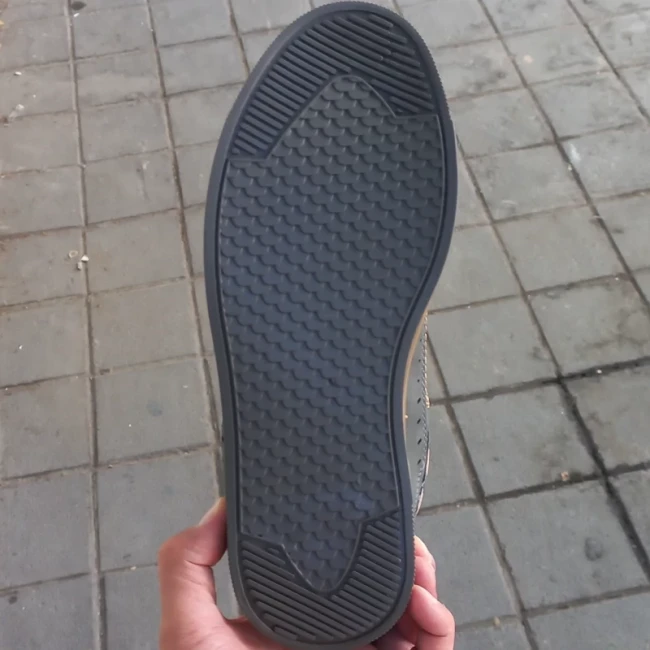 کتونی مردانه کاتر پیلار طوسی و مشکی (41 تا 48)