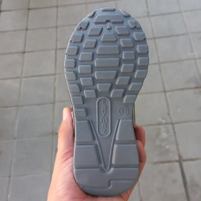 کتونی بچه گانه نیوبالانس 530 مشکی (31تا35)