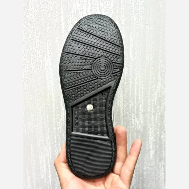 کتونی زنانه ایر فورس مشکی (37تا 40)