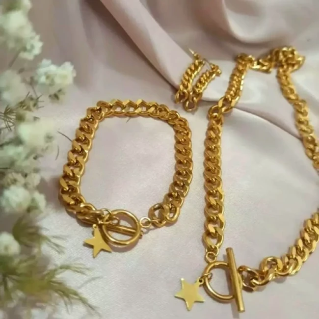 ست دستبند گردنبند گوشواره استیل کارتیر با آویز ستاره و قفل تی (ویولت گالری) کد 1929
