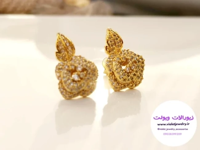 گوشواره میخی طرح گل برند ژوپینگ نگین دار کد 1162