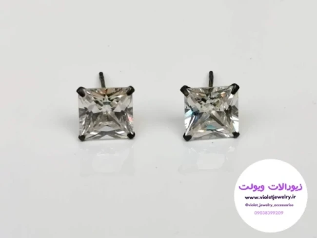 گوشواره دخترانه و زنانه نقره ایتالیایی میخی تک نگین مربعی  کد 018وزن 1.8 گرم