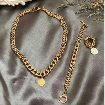 نیم ست زنانه مدل ترکیبی زنجیری کارتی طلایی آویز دار