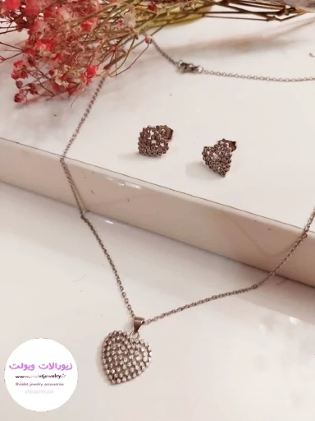 نیم ست قلبی استیل نقره ای کد 3531