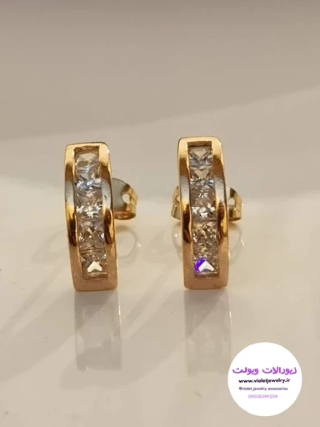 گوشواره میخی طرح حلقه ای نگین دار برند ژوپینگ طلایی کد 1156