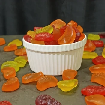 پاستیل میوه ای تازه 100 گرمی ترنج