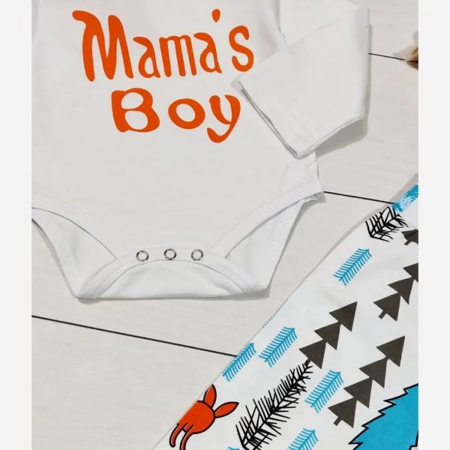 ست لباس سه تکه نوزادی پسرانه طرح Mama's boy جنس نخ پنبه ضد حساسیت سایز 6 ماه تا 2 سال