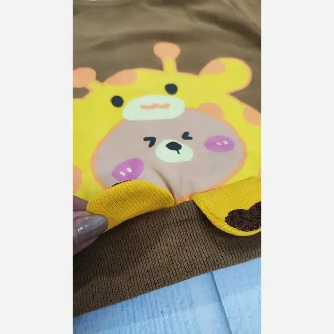 ژاکت بافت فانتزی بچگانه طرح زرافه قهوهای