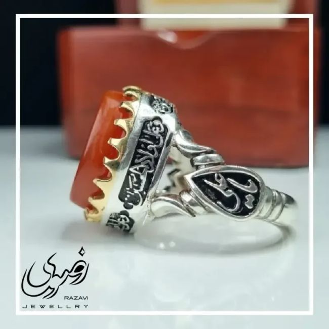 انگشتر مردانه آلیاژ نقره روس با سنگ عقیق سرخ حکاکی یا رزاق برجسته