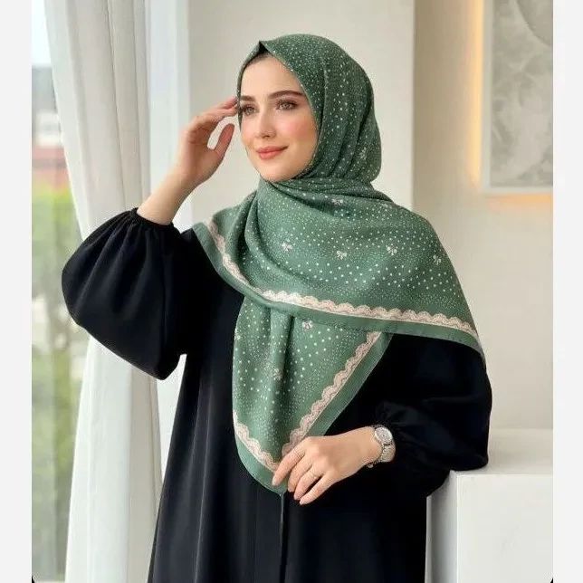 روسری سوپر نخ طرح رزین قواره 110 منگوله دار دور دوخت میس رز