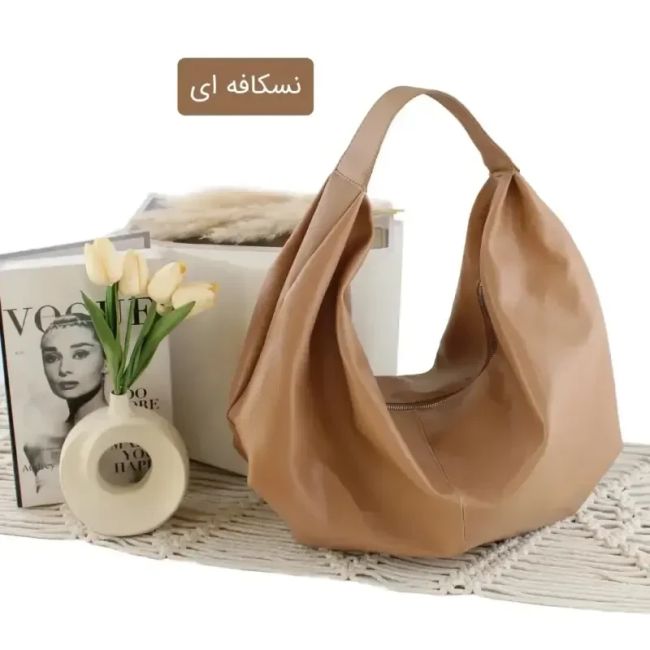 کیف زنانه چرم مصنوعی روزمره و اسپرت ابعاد 45 در 35 سانتیمتر