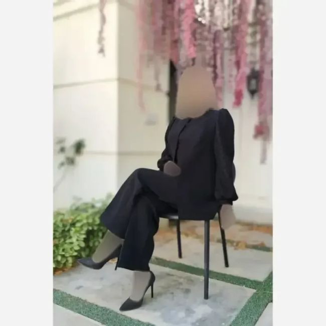 ست سه تکه کت و شلوار و تاپ زنانه طرح ستین پارچه مازراتی رنگ مشکی