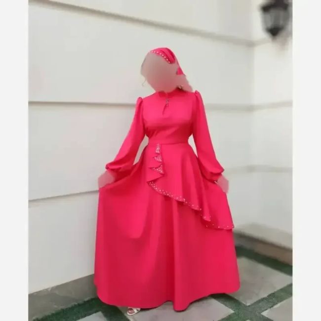 پیراهن مجلسی زنانه کرپ مازراتی مدل ستاره به همراه تل اسکارف و سنجاق یقه