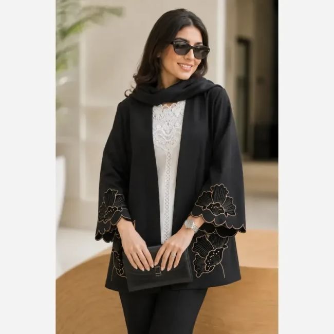 مانتو زنانه گلدوزی کرپ مازراتی مدل آلند