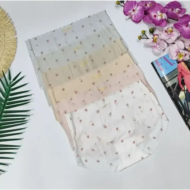 شورت شیشه ای توت فرنگی وارداتی فری سایز مناسب 38 تا 46