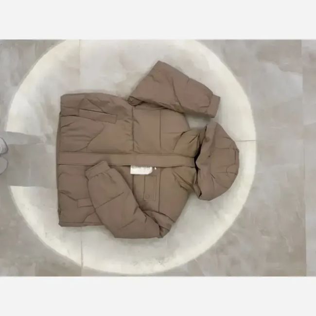 کاپشن وارداتی پفکی جنس بارانی داخل پشم سفید سایز M L XL 2XL
