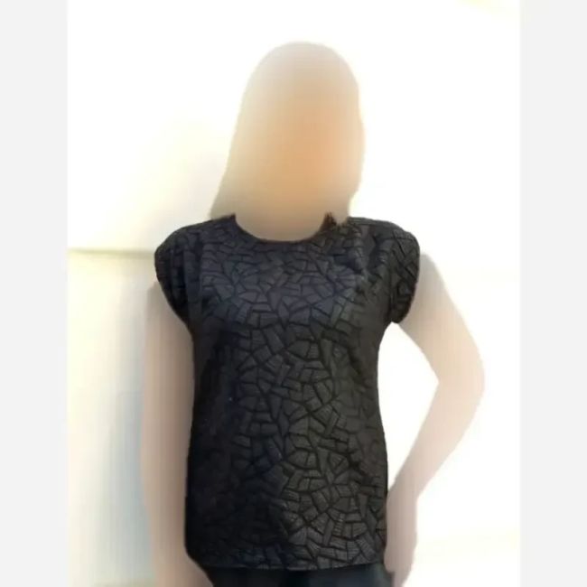 ست سه تکه کت و شلوار و تاپ زنانه طرح ستین پارچه مازراتی رنگ مشکی