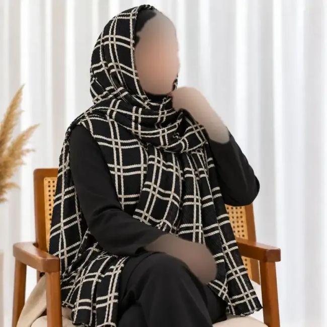 شال نخی برشکا ریز شطرنجی مشکی طوسی قواره 180 در 56 سانت