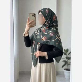 روسری نخی درجه یک قواره 140 طرحدار مشکی و قهوه ای و سبز