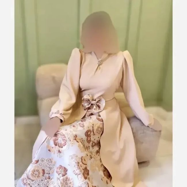 پیراهن مجلسی زنانه طرح هلینا کرپ مازراتی و ژاکارد ترک رنگ مشکی دامن قرمز سایز 5
