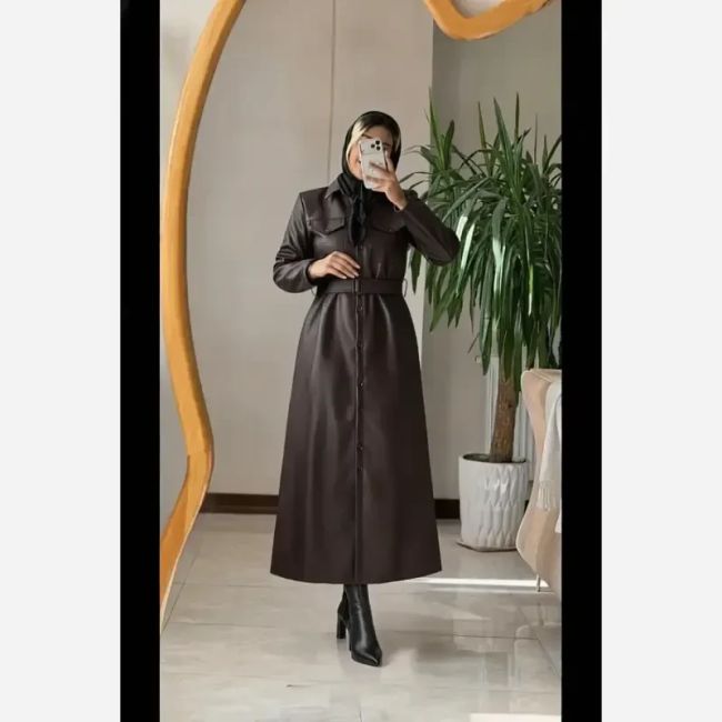 پالتو چرم زنانه بلند مدل اتوسا رنگ قهوه ای و مشکی سایز 36 تا 46