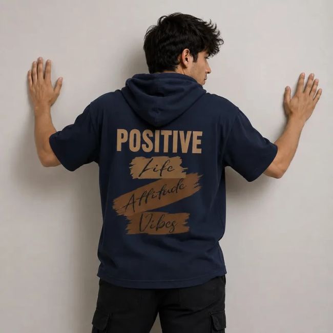 تی شرت مردانه کلاهدار پنبه ای طرح حروف مدل positive
