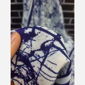 روسری نخ طرح ختن ابعاد 140 در 140 بانوان