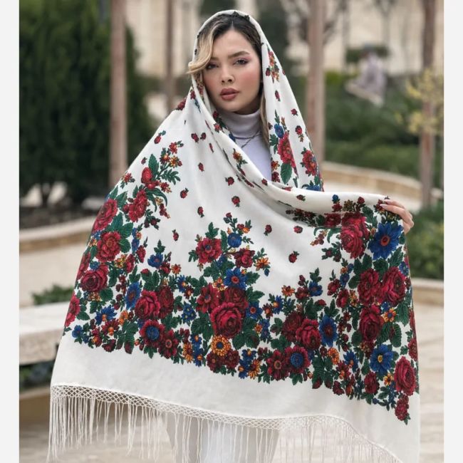 روسری ترکمنی ایرانی مدل تاتار کد 1607 طرح سنتی نخ پلی استر 130x130 مناسب 4 فصل
