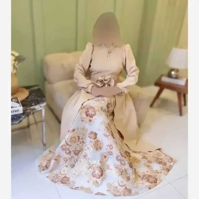 پیراهن مجلسی زنانه طرح هلینا کرپ مازراتی و ژاکارد ترک رنگ مشکی دامن قرمز سایز 5