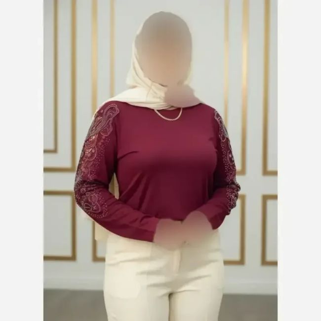 شومیز گیپوری نگین دار مدل سوگل جنس ویسکوز تیپ لاکرا فری سایز