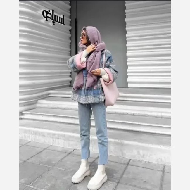 پالتو چهار دکمه ژورنالی ضخیم و گرم جنس روناک بیسکویتی شانل استرکشی شده