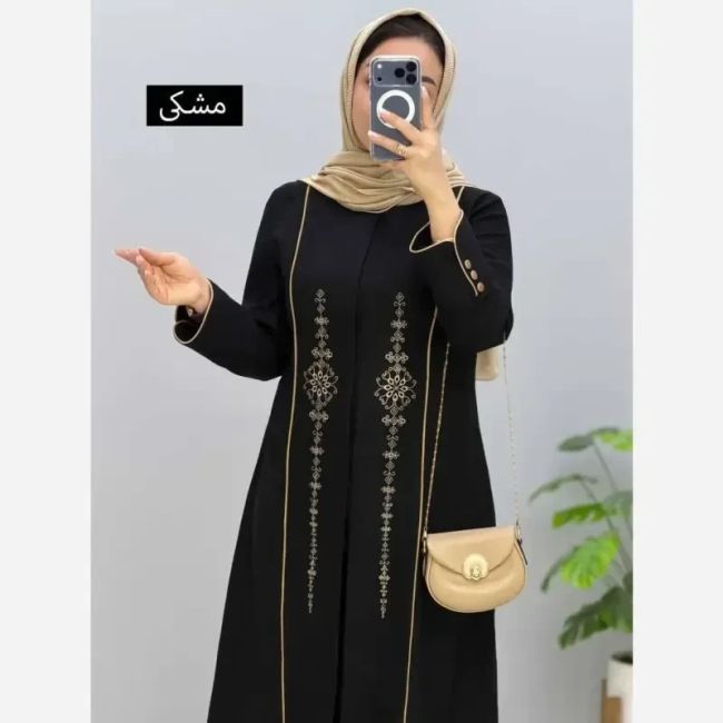 مانتو مزونی دلبر یقه هفت ایستاده جنس شانتون صوفیا جودن سایز بزرگ سایز 1 تا 4 رنگ مشکی و آبی