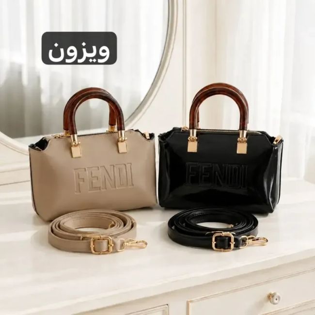 کیف پاسپورتی زنانه چرم مصنوعی ابعاد 19 در 12 در 8 سانتیمتر رنگ مشکی مناسب مجلسی و مهمانی