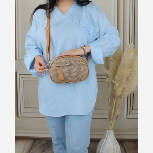 کیف پاسپورتی کنفی ابعاد 22 در 16 در 8 سانتیمتر روزمره و مدرسه دانشگاه