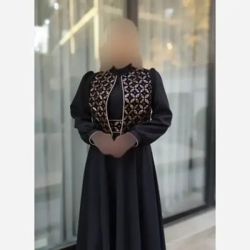ست سه تیکه پیراهن کرپ مازراتی و جلیقه مخمل هندی با کمربند مشکی
