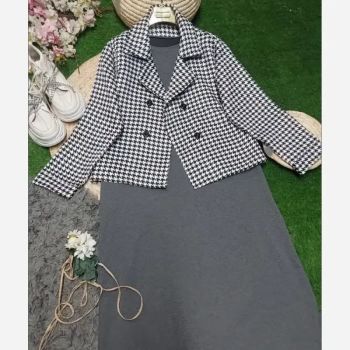 ست تیکه سیما پاییزه جنس پیردوبل و زیره گلکسی فری سایز 38 تا 46