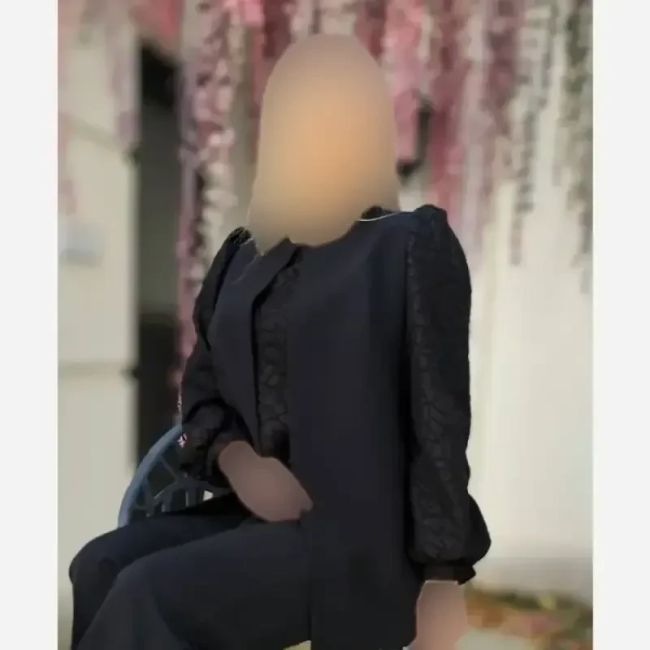 ست سه تکه کت و شلوار و تاپ زنانه طرح ستین پارچه مازراتی رنگ مشکی