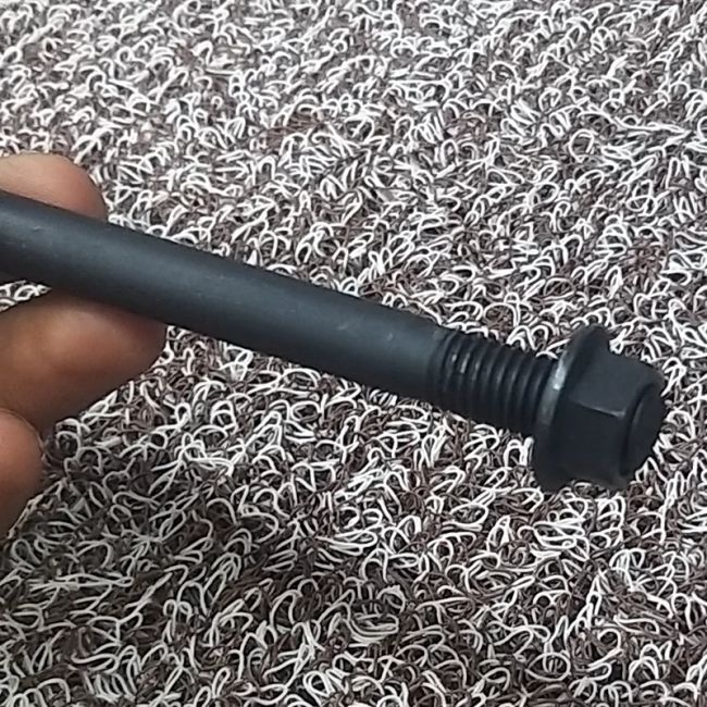 میل تنه موتور سیکلت هندا خشکه رزوه  درشت