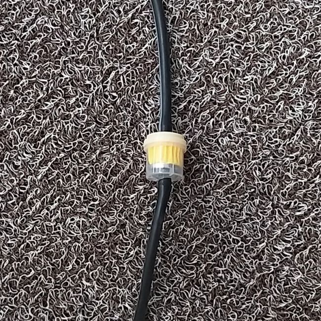 صافی با شیلنگ بنزین آهن ربا دار