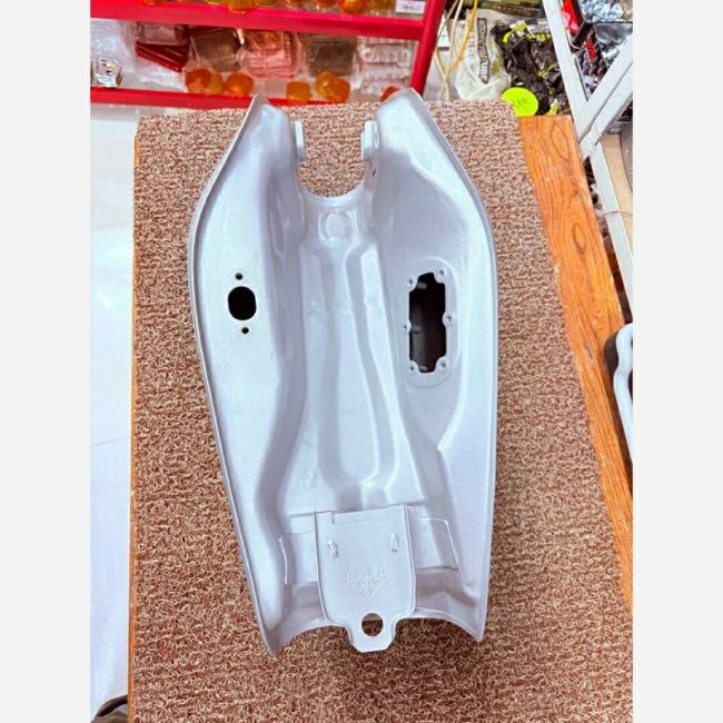 باک موتور سیکلت هندا انژکتور نقره ای 74