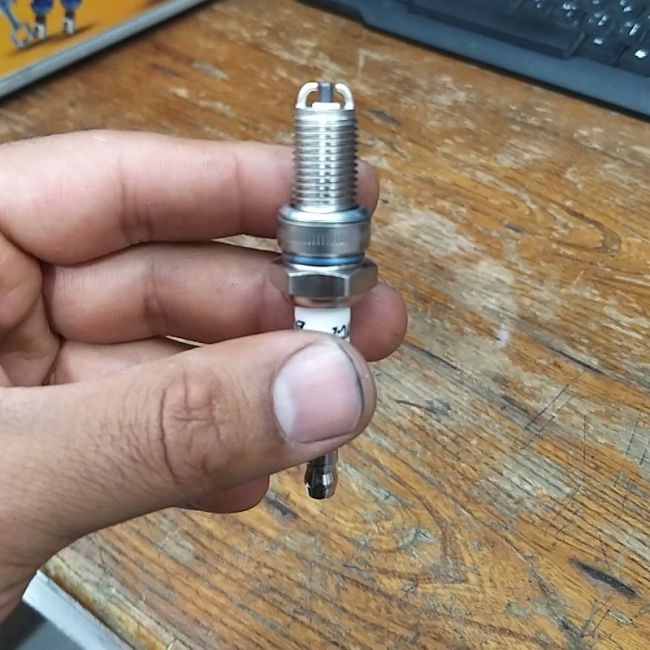 شمع موتور سیکلت هندا